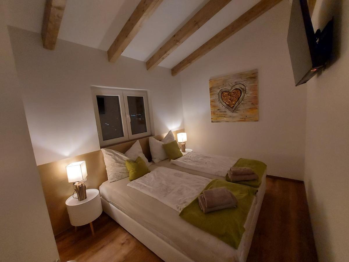 דירות לאובן Auszeit Steiraland Penthouse 9 Mit Grossen Balkon Und Parkplatz מראה חיצוני תמונה