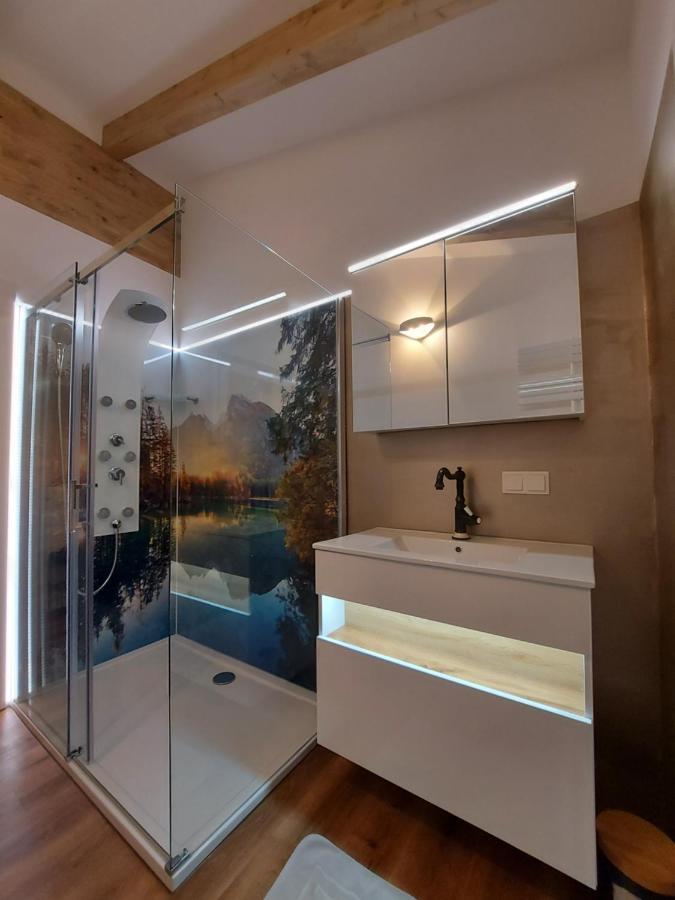 דירות לאובן Auszeit Steiraland Penthouse 9 Mit Grossen Balkon Und Parkplatz מראה חיצוני תמונה