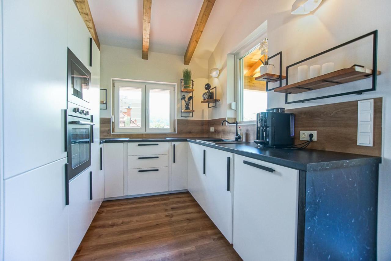 דירות לאובן Auszeit Steiraland Penthouse 9 Mit Grossen Balkon Und Parkplatz מראה חיצוני תמונה