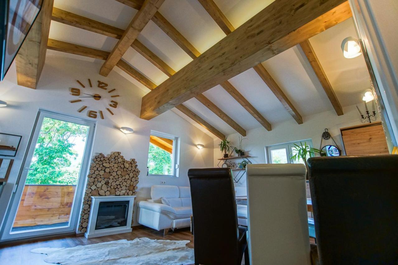 דירות לאובן Auszeit Steiraland Penthouse 9 Mit Grossen Balkon Und Parkplatz מראה חיצוני תמונה